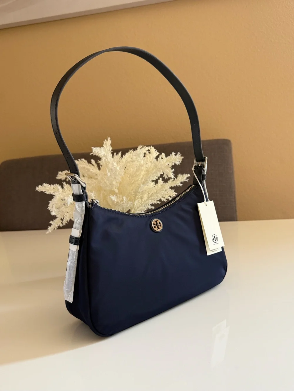 NWT TORY BURCH NYLON SMALL ZIP TOP SHOULDER BAG NAVY BLUE